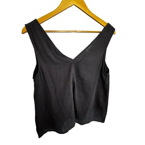 NWT Johnny Was Calme Double Gauze V Neck Drape Tank Top Graphite Gray SZ M - Picture 2 of 11